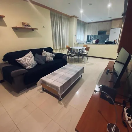 Boliches Mediterraneo Real פואנגירולה